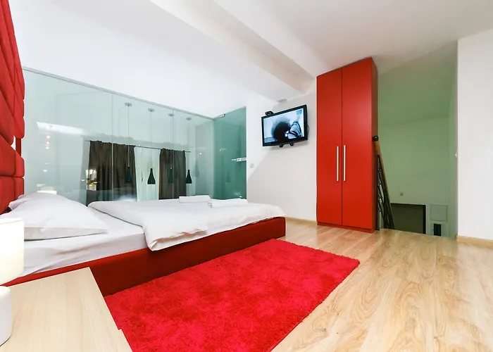 Vip Apartment At Horodetskoho 4