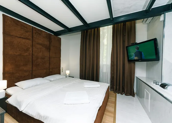 Vip Apartment At Horodetskoho 4